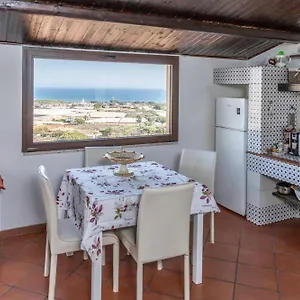 casa-andrea-marina-di-ragusa.sicilyhotelsitaly.net/